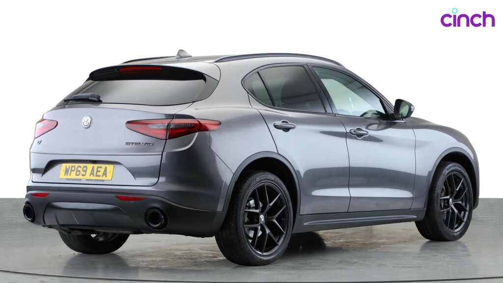 Alfa Romeo Stelvio Green #3