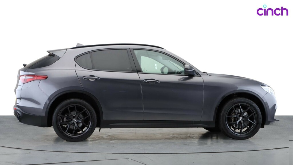 Alfa Romeo Stelvio Green #2