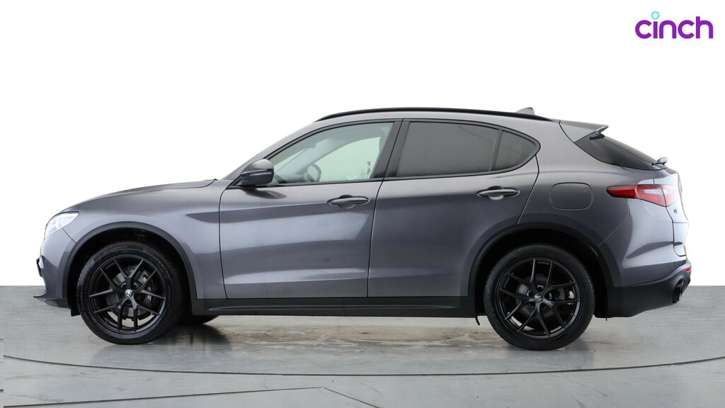 Alfa Romeo Stelvio Green #7