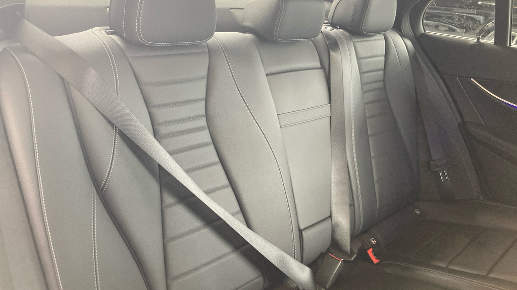 Mercedes-Benz E Class E300e Amg Line Premium Plus 9G-tronic Silver #22