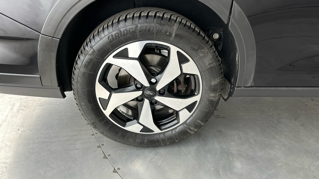 Ford Grand Tourneo Connect Active Red #26