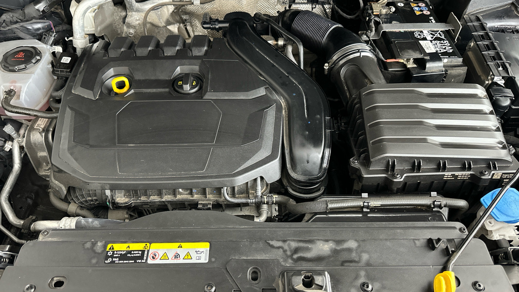 Ford Grand Tourneo Connect Active Red #23