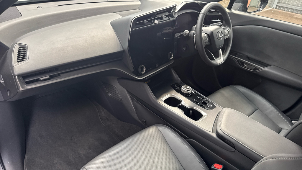 Lexus RZ 300E 71.4Kwh Premium Plus Silver #10