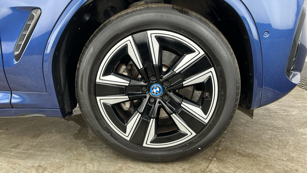 BMW iX3 80Kwh M Sport Pro Blue #32
