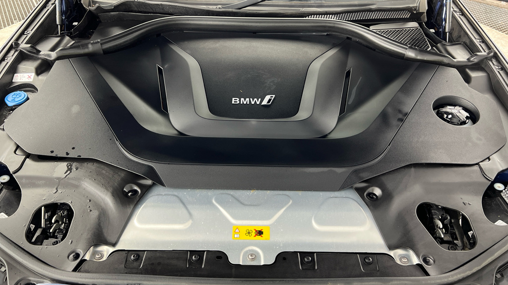 BMW iX3 80Kwh M Sport Pro Blue #28