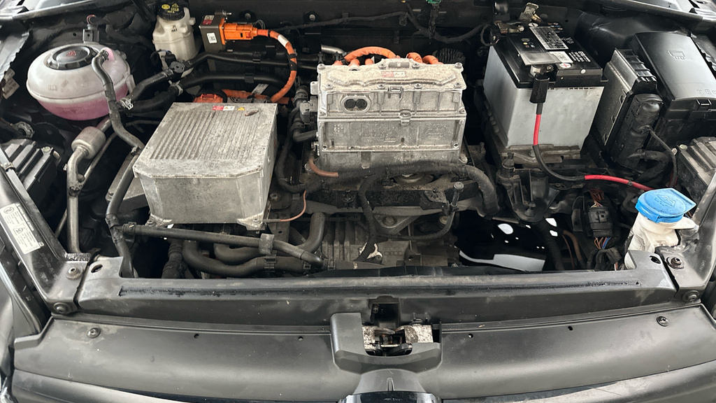 Volkswagen e-Golf Hatchback 136 Ps Silver #23