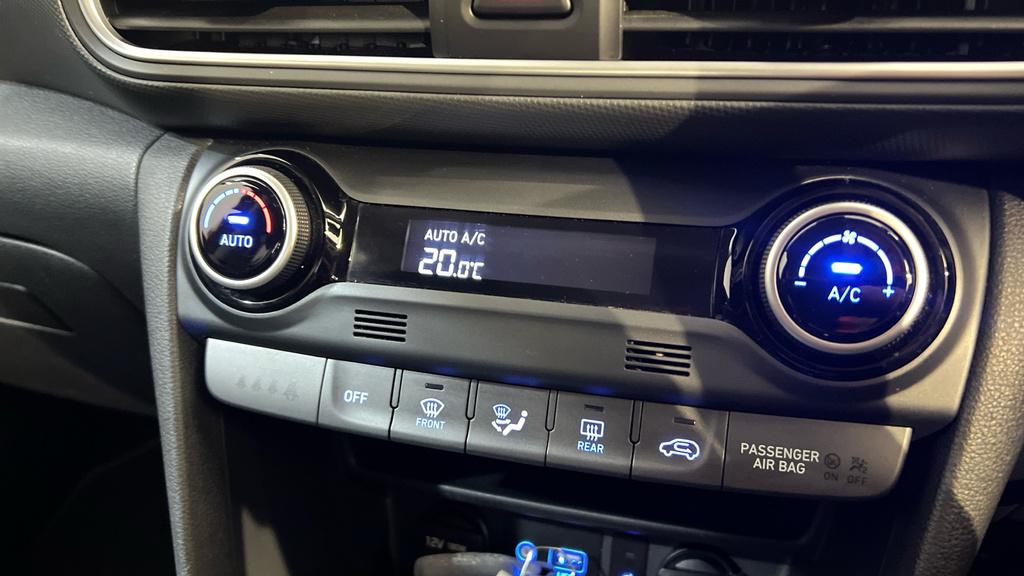 Hyundai Kona Se Red #15