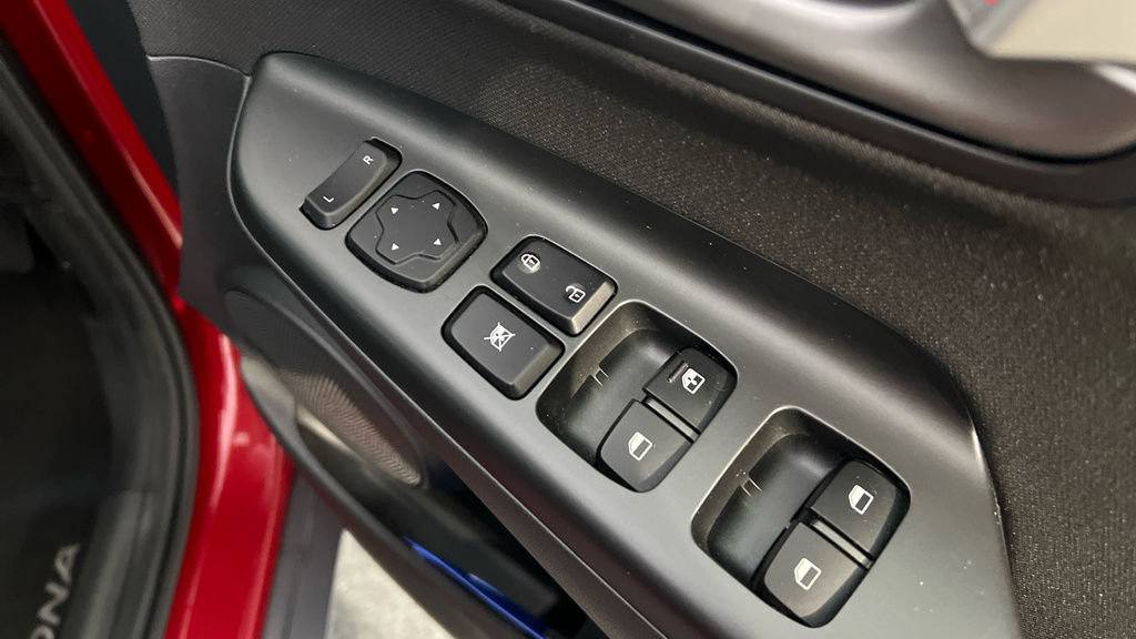 Hyundai Kona Se Red #36
