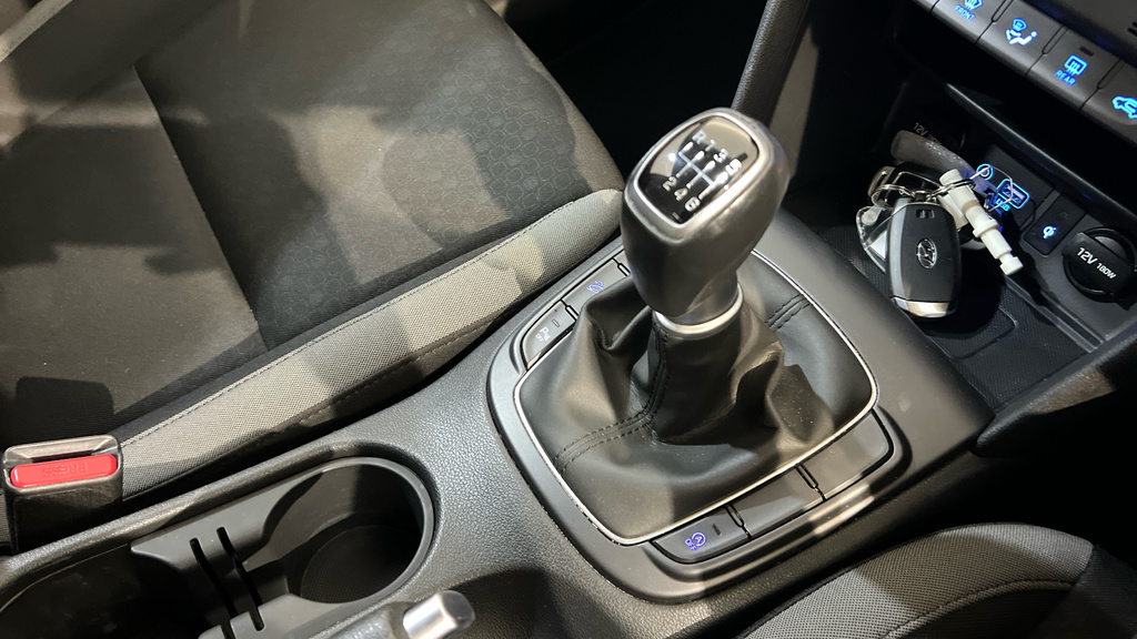 Hyundai Kona Se Red #35