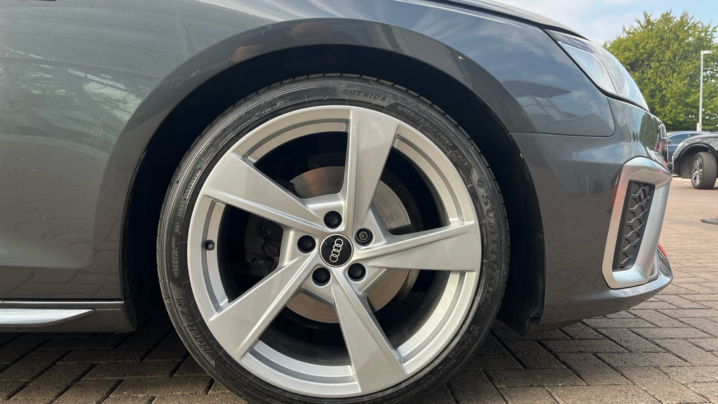 Audi A4 Avant Tfsi 35 Black Edition Grey #17