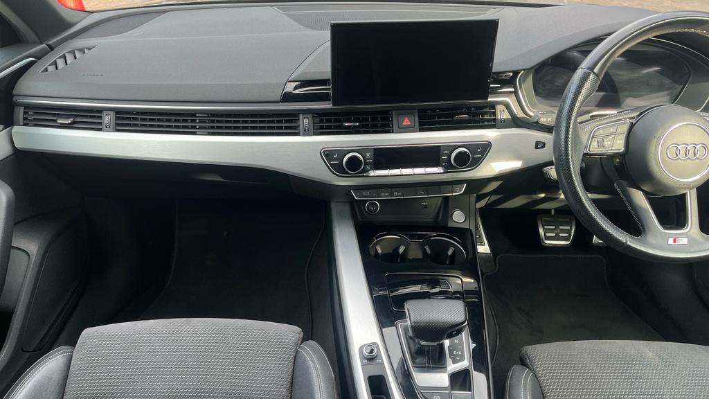 Audi A4 Avant Tfsi 35 Black Edition Grey #12
