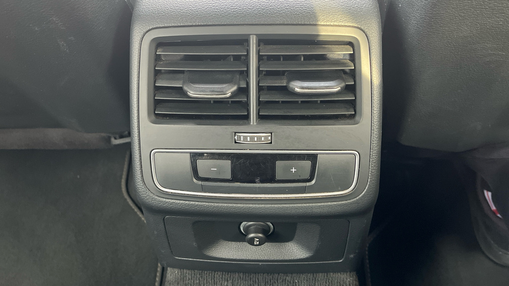 Audi A4 Avant Tfsi 35 Black Edition Grey #41