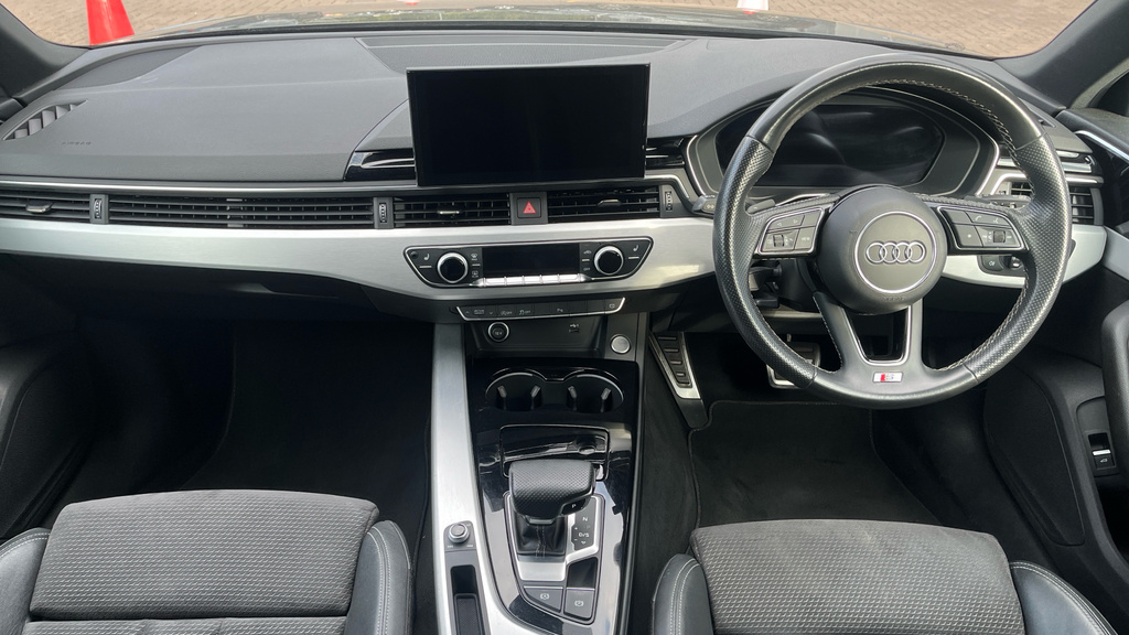 Audi A4 Avant Tfsi 35 Black Edition Grey #11