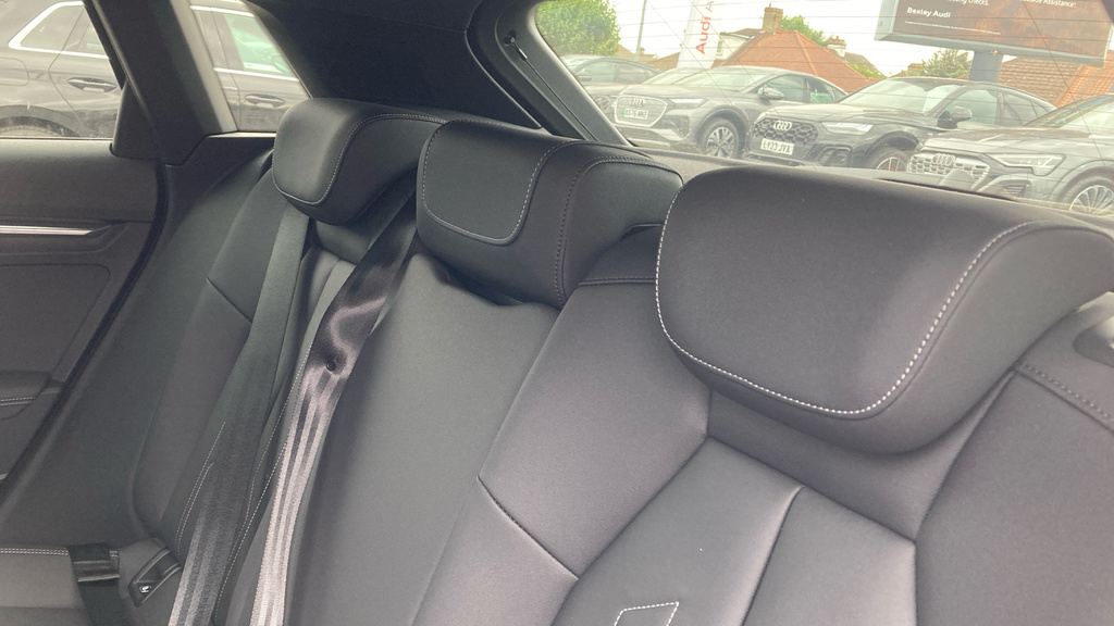 Audi A3 1.5 Tfsi 116 Sport Grey #14
