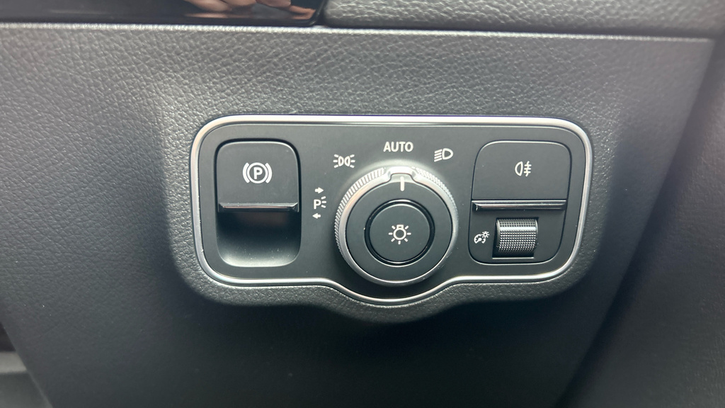 Mercedes-Benz GLA Class 35 4Matic Premium Plus Grey #56