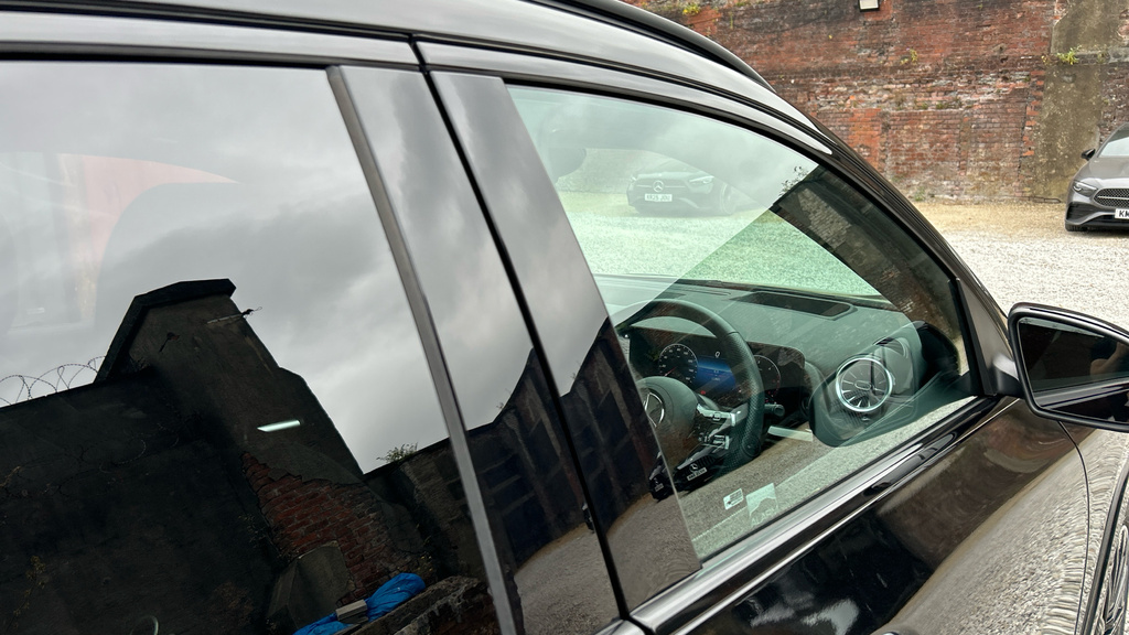 Mercedes-Benz GLA Class 35 4Matic Premium Plus Grey #51