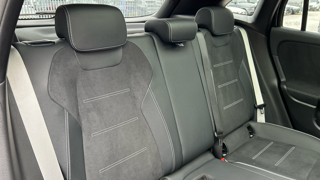 Mercedes-Benz GLA Class 35 4Matic Premium Plus Grey #25
