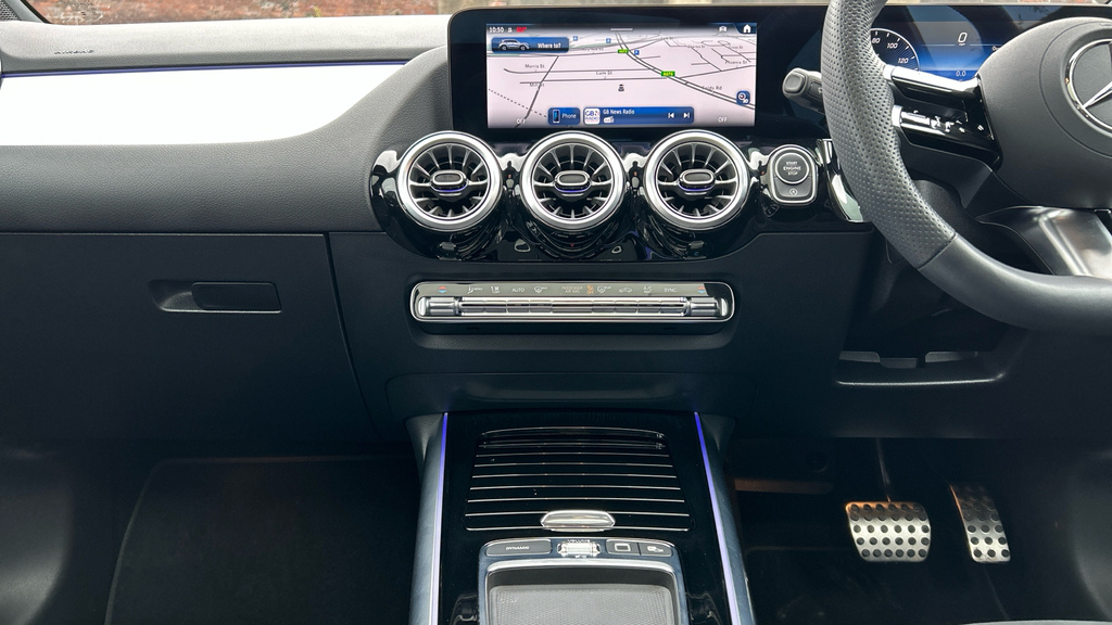 Mercedes-Benz GLA Class 35 4Matic Premium Plus Grey #15