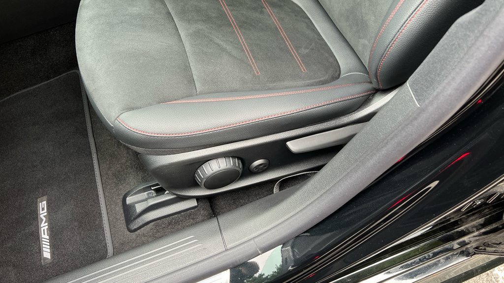 Mercedes-Benz CLA Class Cla 200 Amg Line Executive Tip Black #43