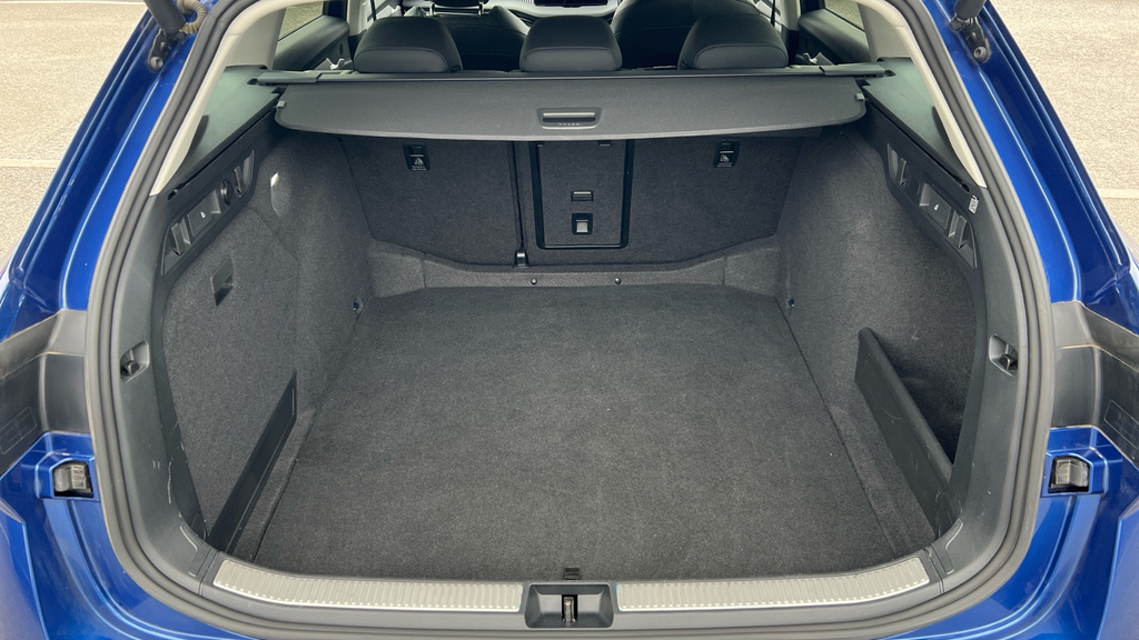 Skoda Superb 1.5 Tsi E-tec Se L Dsg White #21