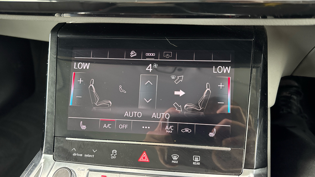 Audi E-tron 230Kw 50 Quattro 71Kwh Launch Edition  #24