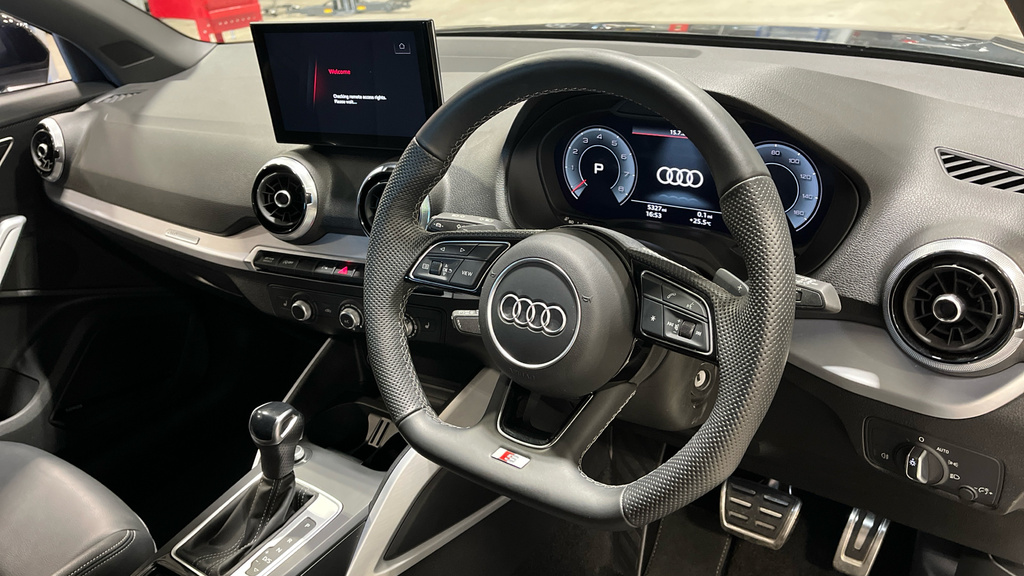 Audi Q2 35 Tfsi Black Edition S Tronic Tech Pro Grey #10