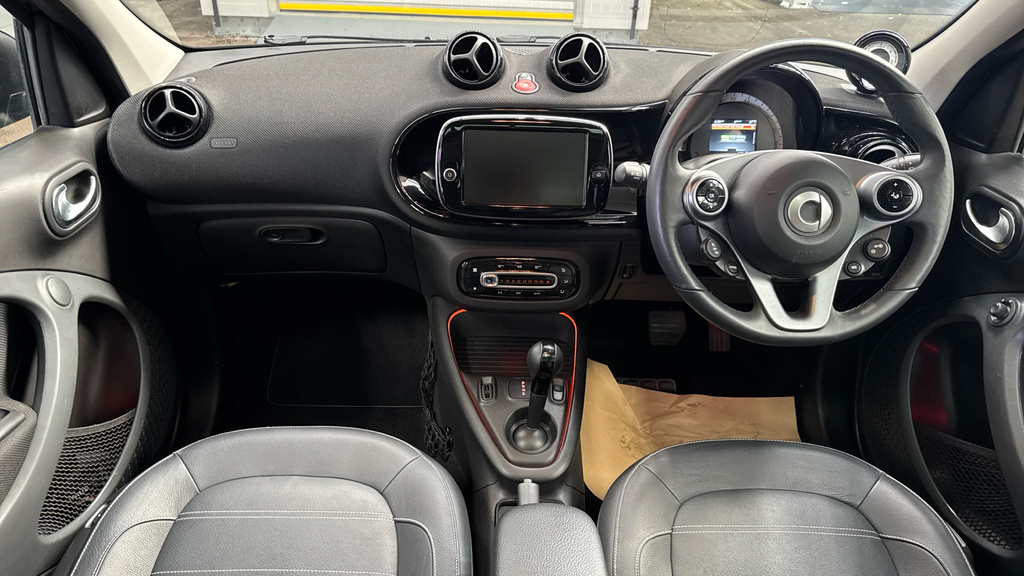 Smart Forfour 60Kw Eq Exclusive 17Kwh 22Kwch Red #11