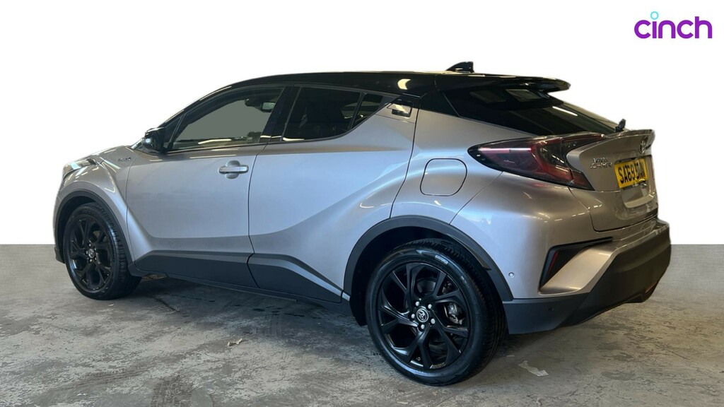 Toyota C-Hr Dynamic White #5