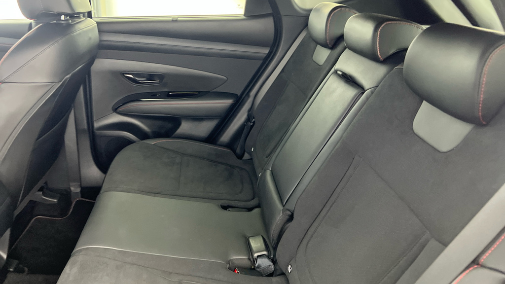 Hyundai Tucson Ultimate Silver #21