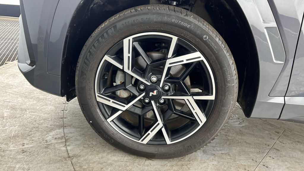 Hyundai Tucson Ultimate Silver #24