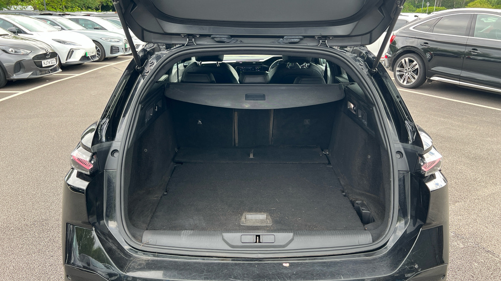 Peugeot 308 Hatchback White #25