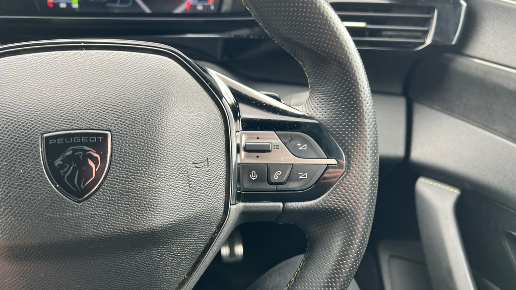 Peugeot 308 Hatchback White #31