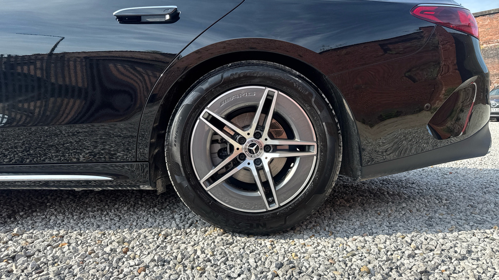 Mercedes-Benz E Class E300de Urban Edition 9G-tronic  #21