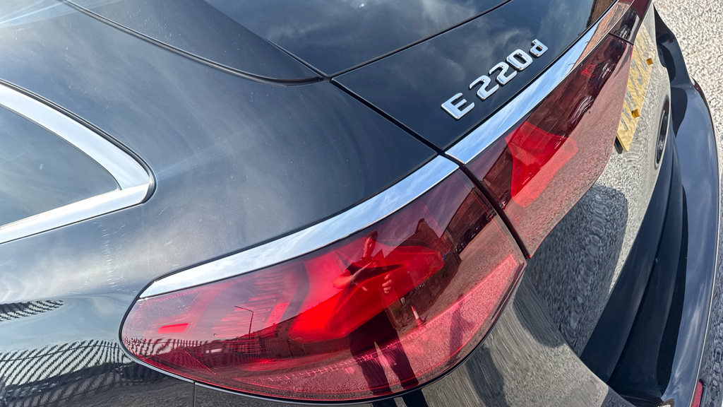 Mercedes-Benz E Class E300de Urban Edition 9G-tronic  #7