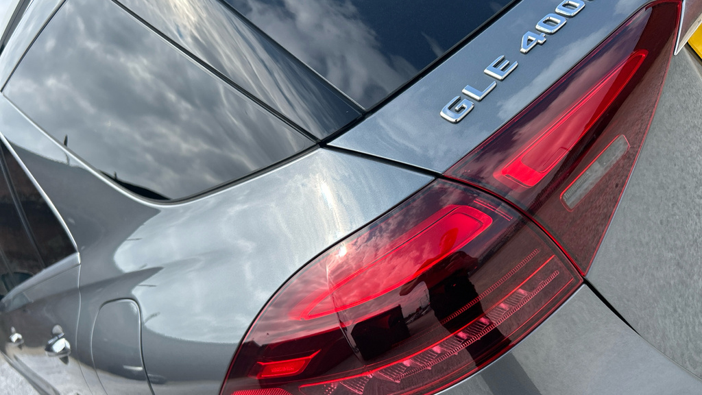 Mercedes-Benz GLE Class Suv Black #7