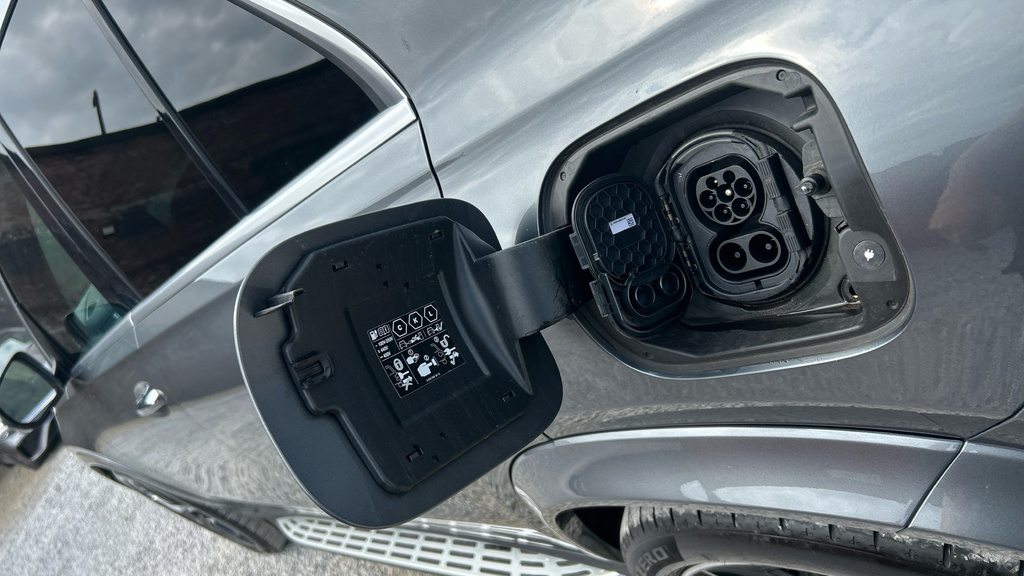 Mercedes-Benz GLE Class Suv Black #32