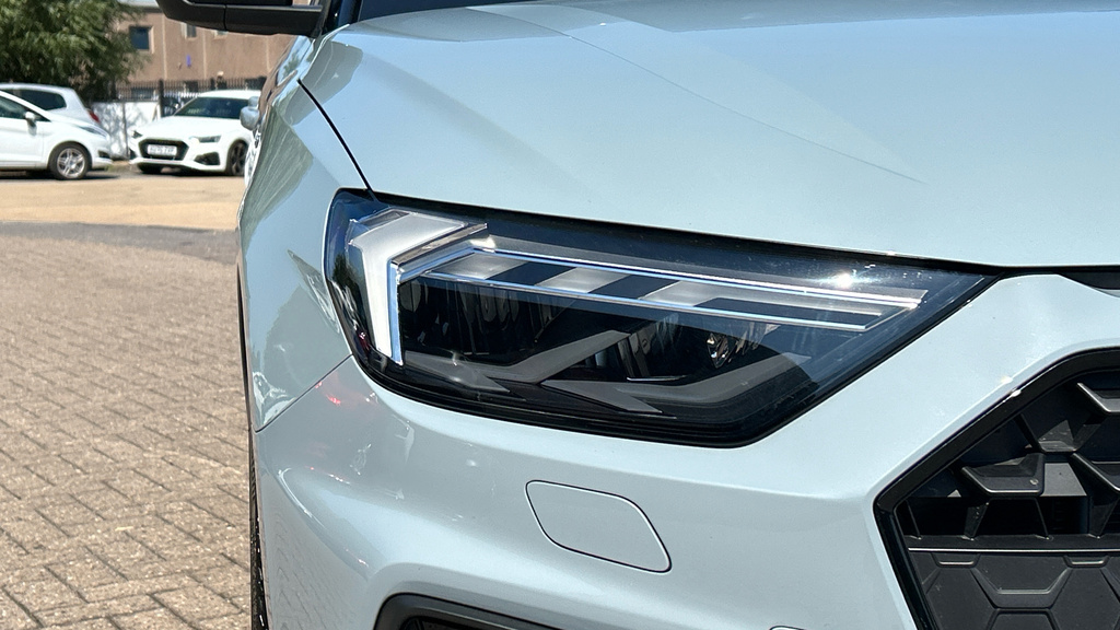 Audi A1 A1 35 Tfsi S Line S Tronic Black #41