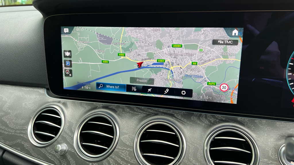 Mercedes-Benz E Class E220d 200 Amg Line 9G-tronic Blue #15