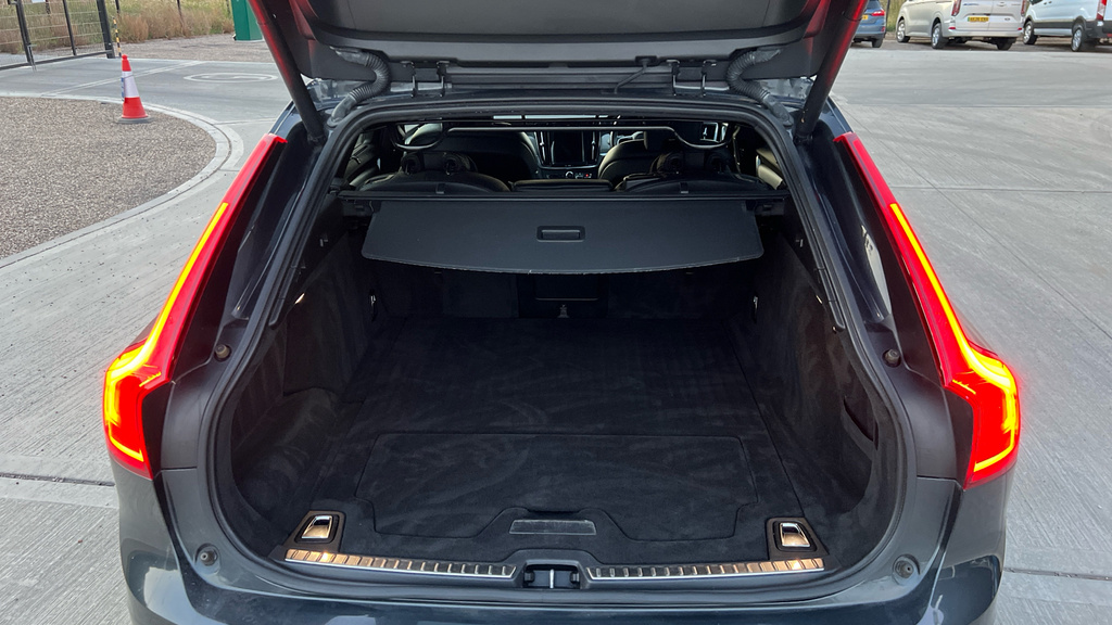 Volvo V90 D4 Inscription Lounge, Climate Tech Pack 2.0 5 Blue #15