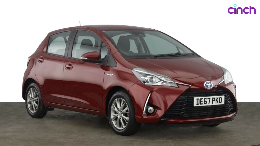Toyota Yaris Hatchback White #1