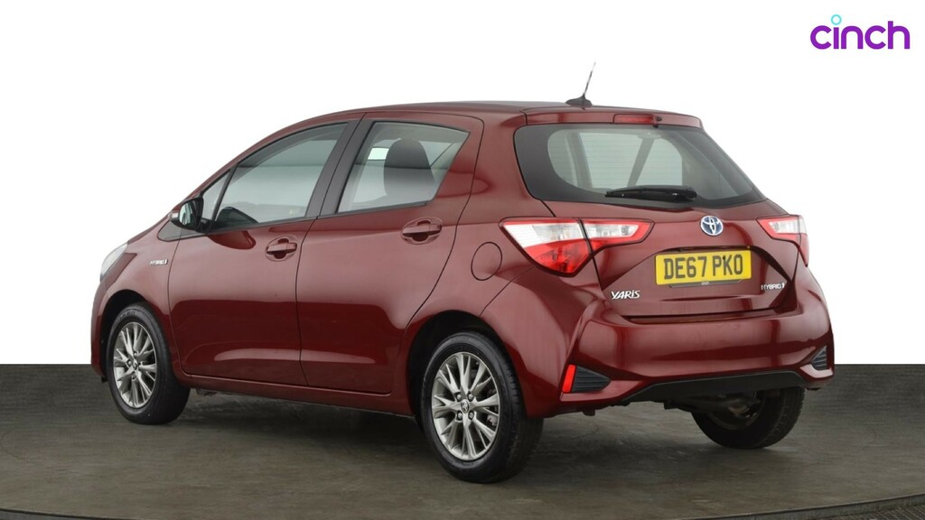 Toyota Yaris Hatchback White #5