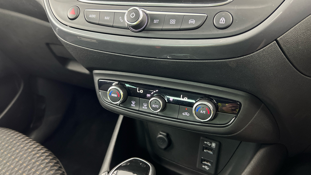 Vauxhall Crossland X Elite Orange #12