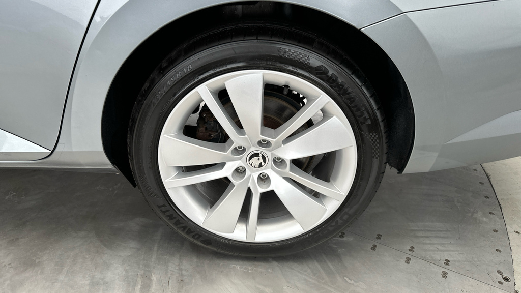 Skoda Superb Superb Se L Tdi Grey #23