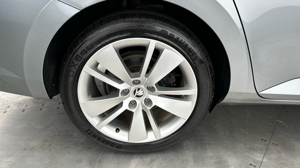 Skoda Superb Superb Se L Tdi Grey #24