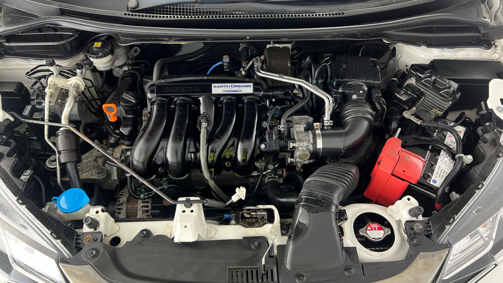 Honda Jazz 1.3 I-vtec S Silver #24
