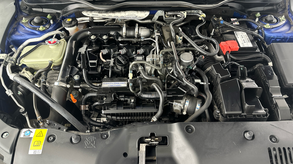 Honda Civic Petrol White #25