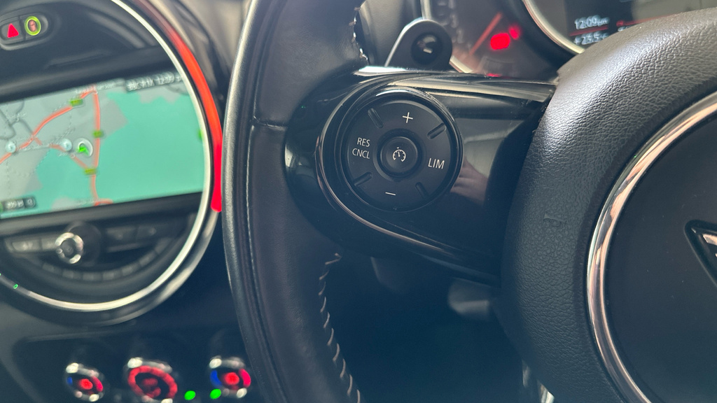 Mini Clubman Cooper Red #20
