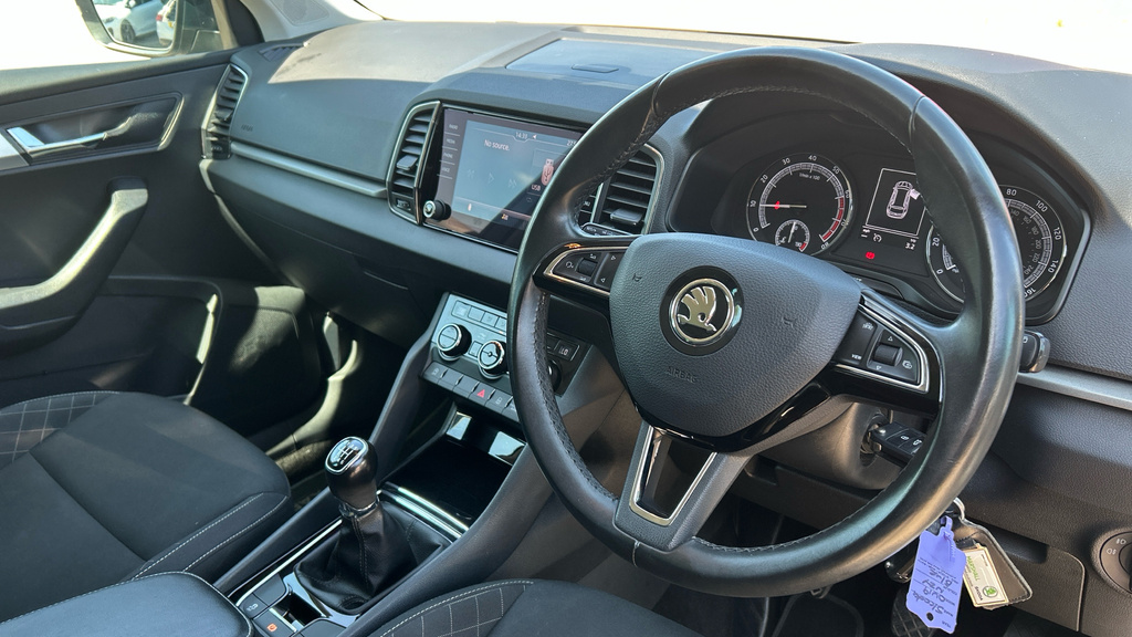 Skoda Karoq 1.0 Tsi Se Technology Blue #9