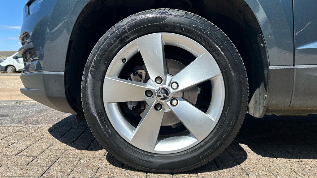Skoda Karoq 1.0 Tsi Se Technology Blue #19