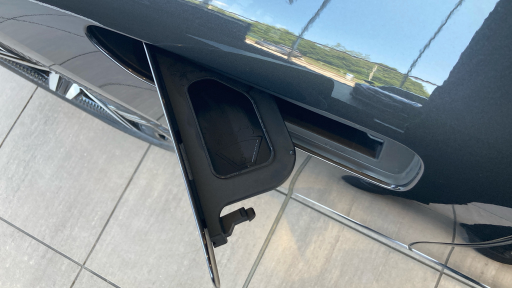 Mercedes-Benz EQE Suv Black #16
